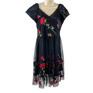 IBTOM Castle Elegant Black Dress with Red Floral Embroidery